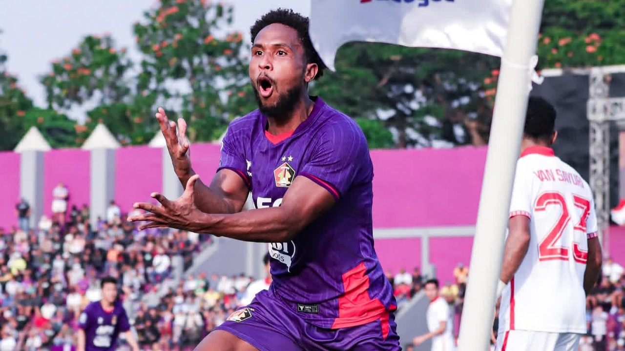Gelandang Persik Kediri, Williams Lugo