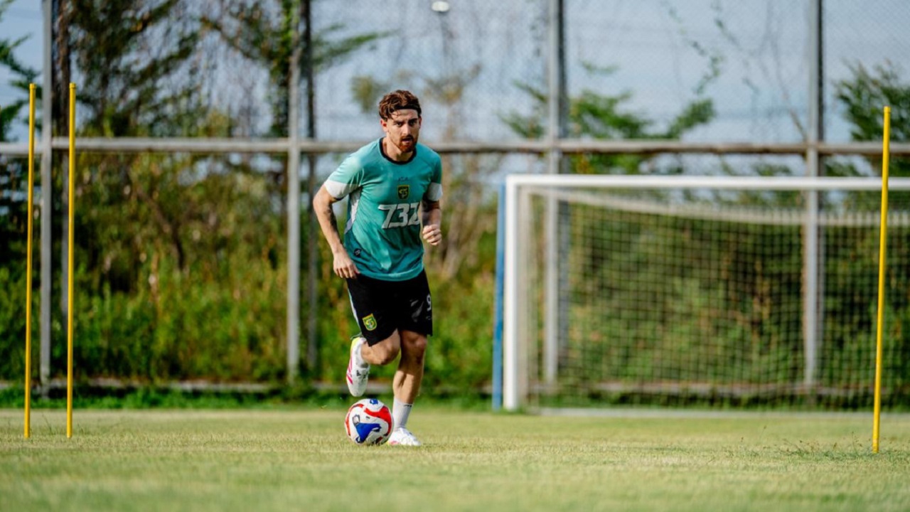 Pemain Persebaya Surabaya, Dejan Tumbas/foto dok Persebaya Surabaya