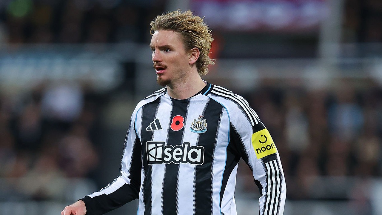 Nick Woltemade dibela kiper Newcastle, Nick Pope