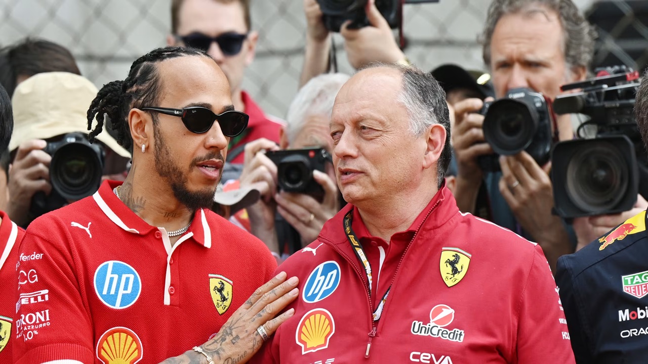 Fred Vasseur Yakin Lewis Hamilton Masih Butuh Waktu