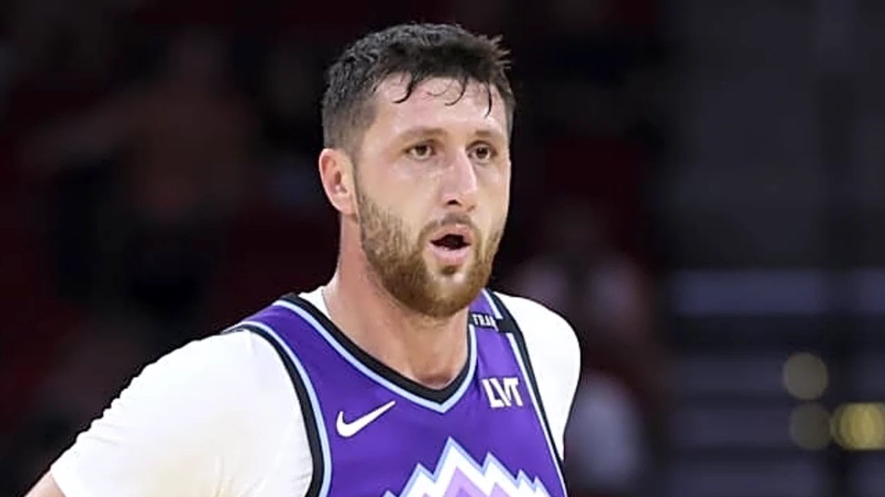 Jusuf Nurkic Tak Tahu Penyebab Kegagalan Phoenix Suns