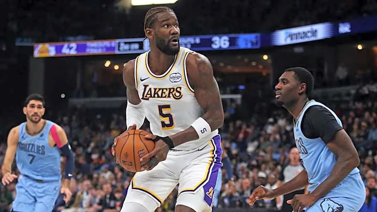 DeAndre Ayton Tinggalkan Pertandingan, Terungkap Alasannya