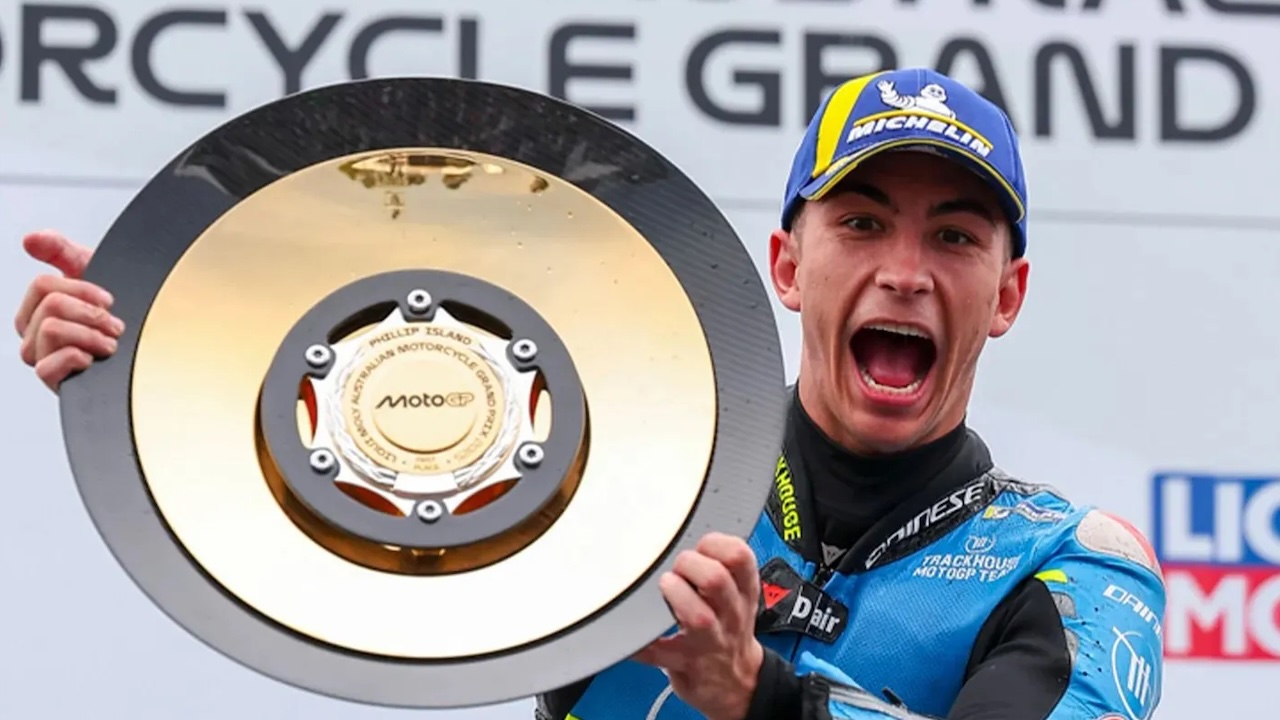 Raul Fernandez (Trackhouse) menang di MotoGP Australia