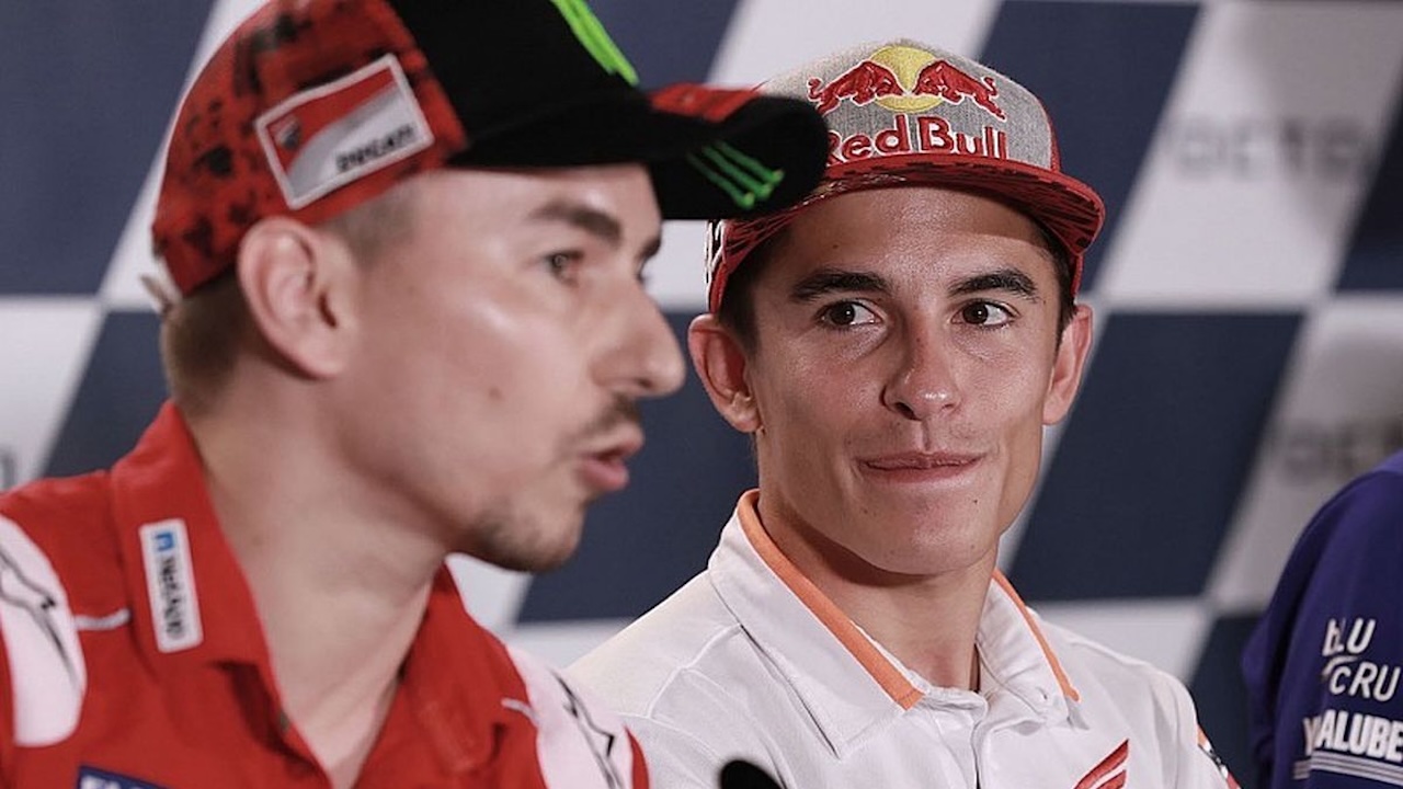 Biar Sah Jadi GOAT, Lorenzo Tantang Marc Marquez Harus Juara di 3 Tim Beda
