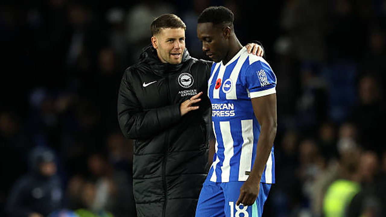 Fabian Hurzeler Bicara Soal Peluang Danny Welbeck Dipanggil Timnas Inggris