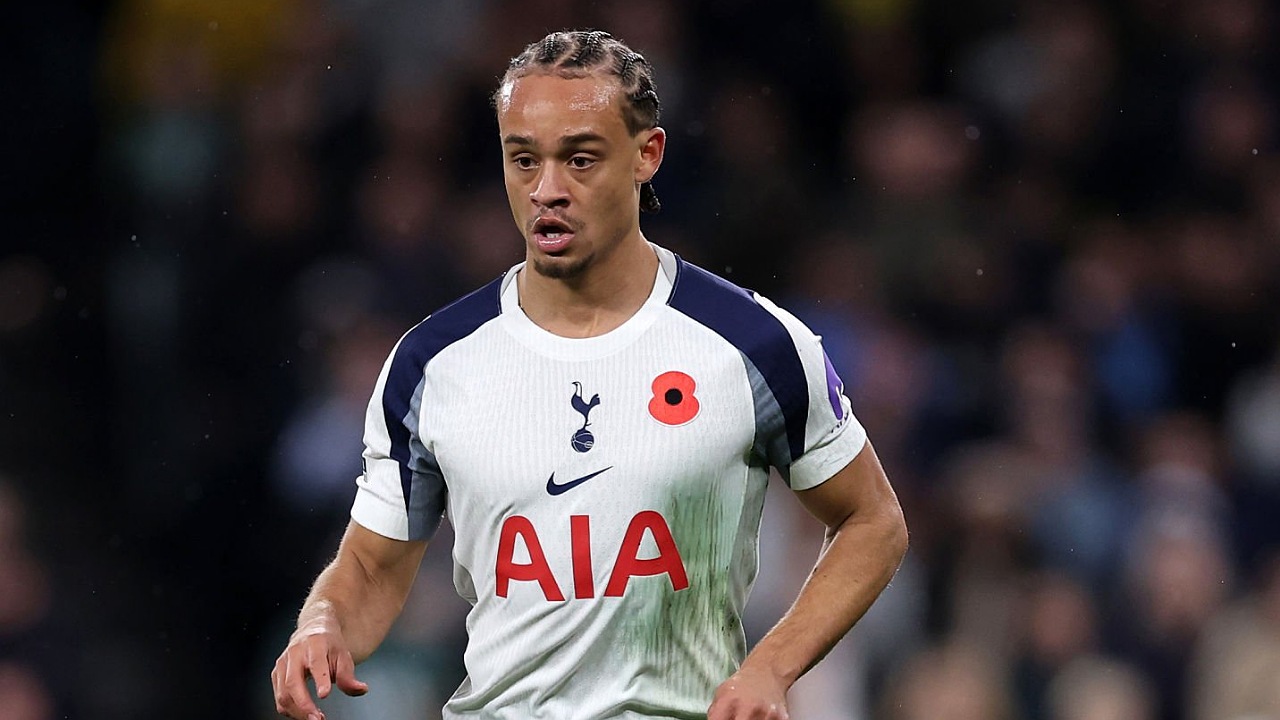 Frank Leboeuf mengkritik penampilan Xavi Simons di Tottenham
