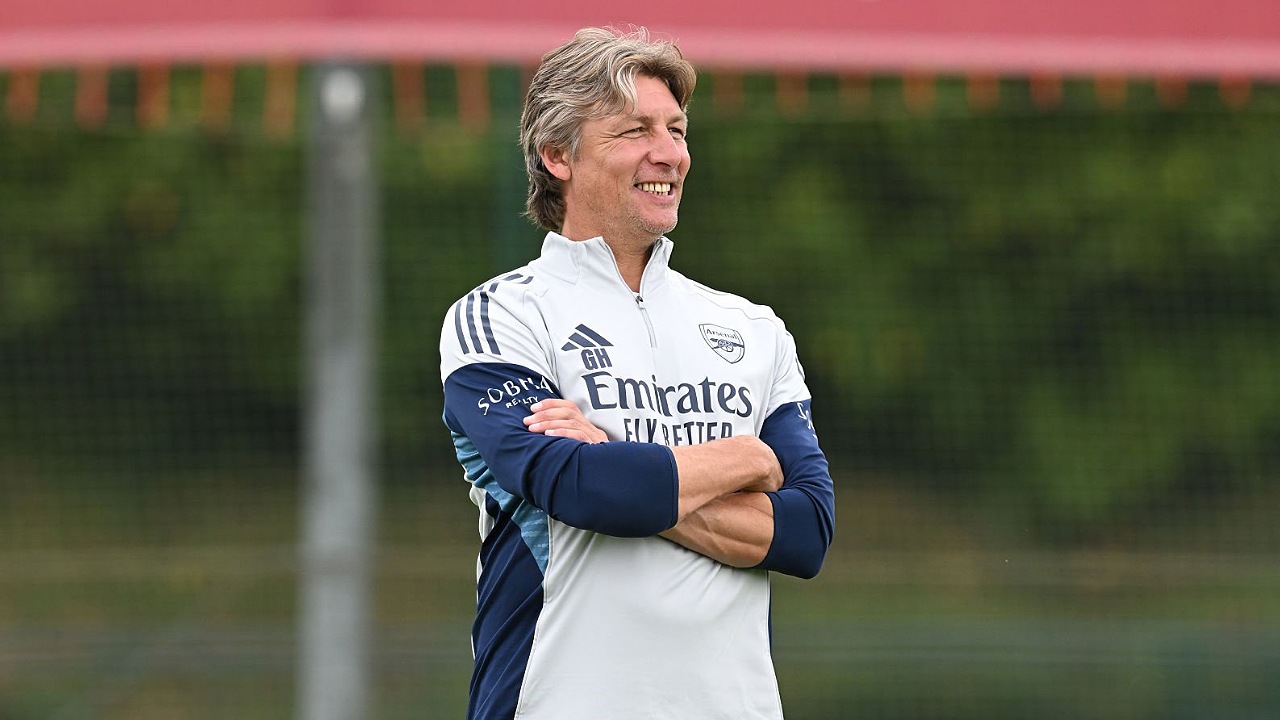 Asisten pelatih Arsenal, Gabriel Heinze