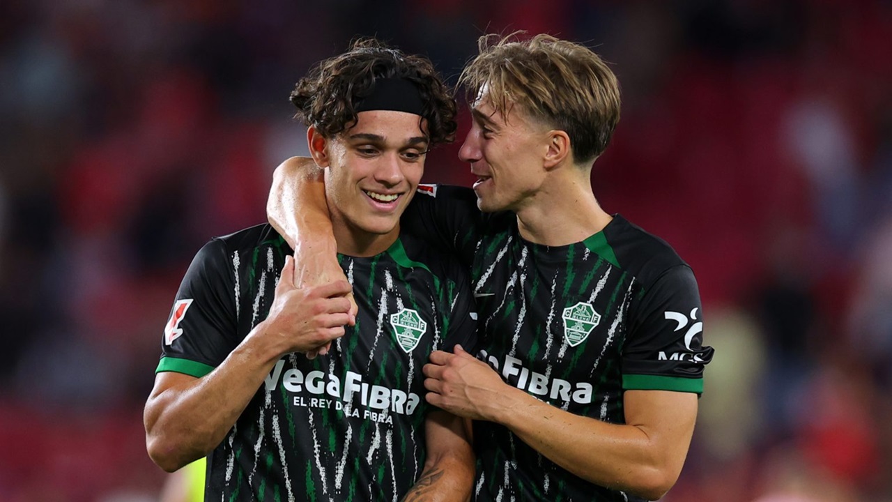 Hector Fort Membawa Beban Emosional Usai Melawan Barcelona