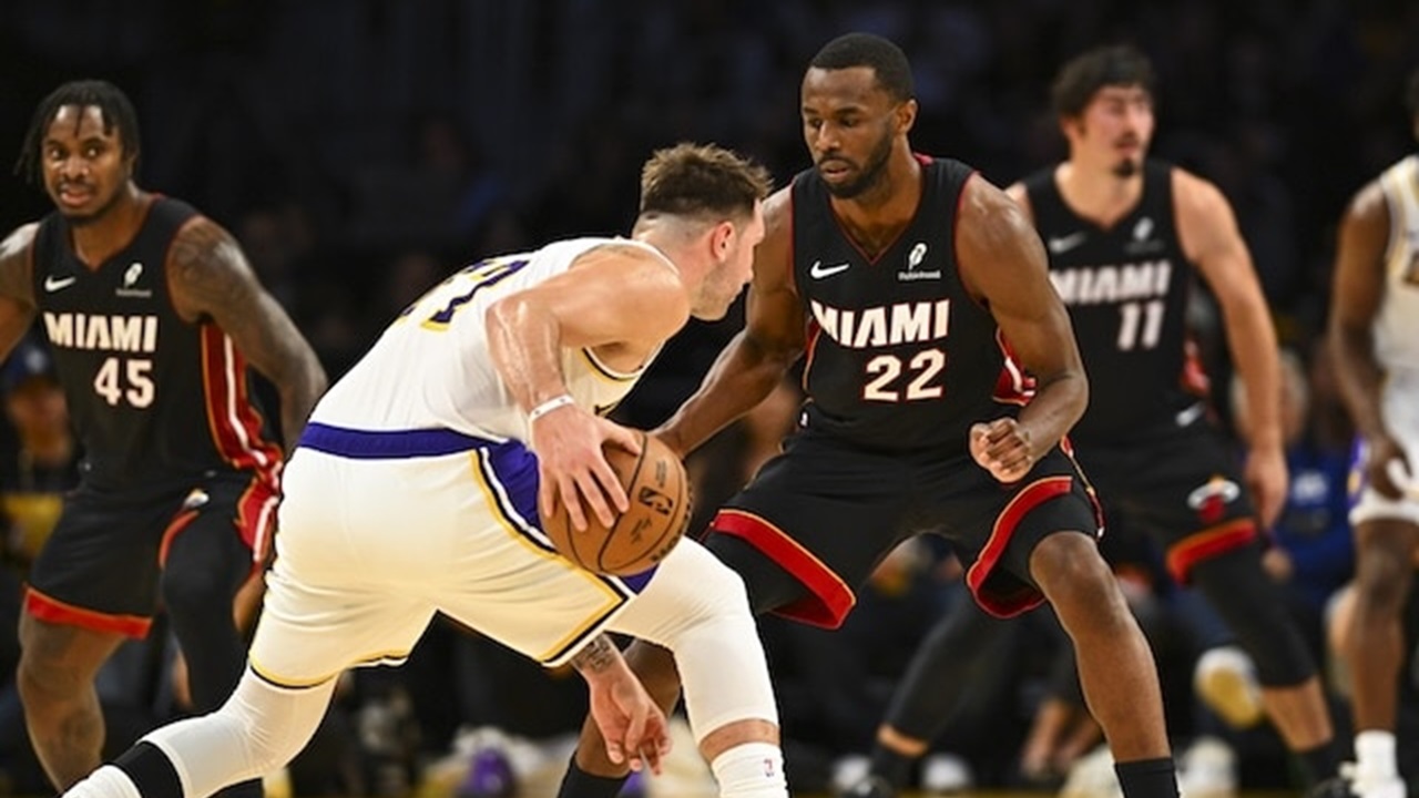 Lakers Lanjutkan Tren Kemenangan dengan Hantam Heat