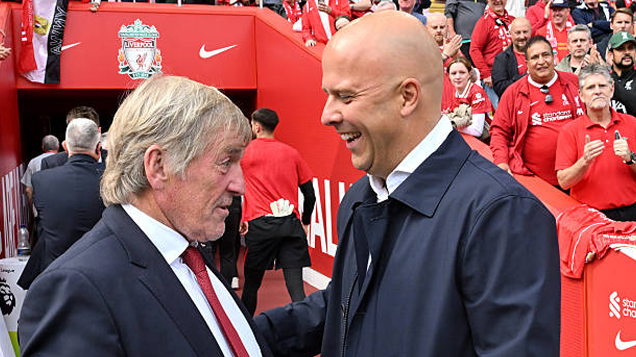 Rekor 100 Poin Kenny Dalglish di Liverpool Berhasil Disamai Arne Slot