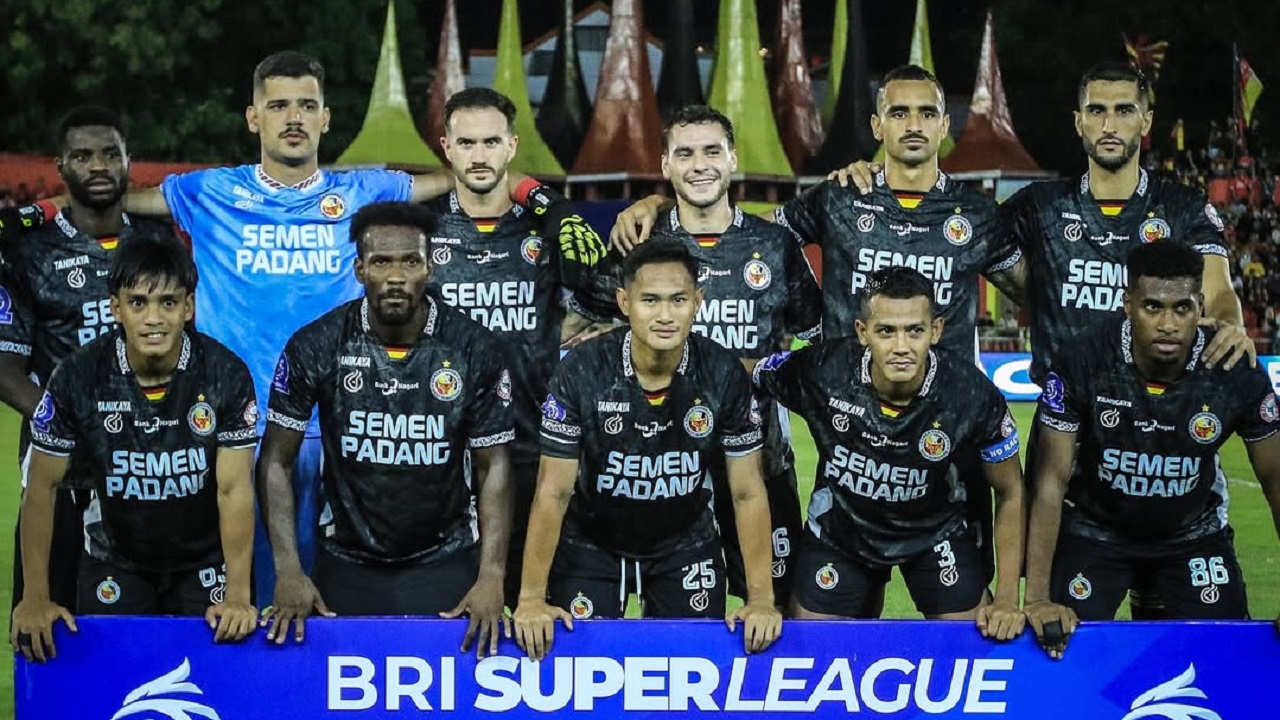 Skuat Semen Padang FC di laga kontra Arema FC