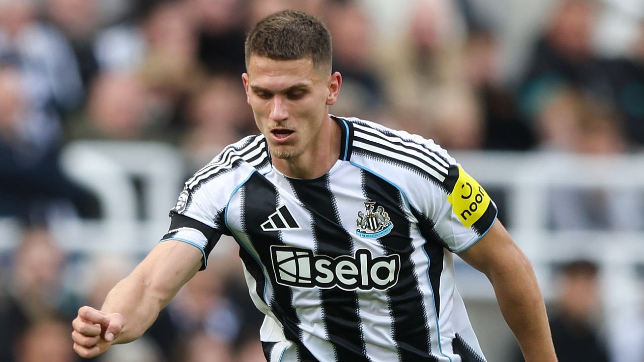 Bek Newcastle United, Sven Botman