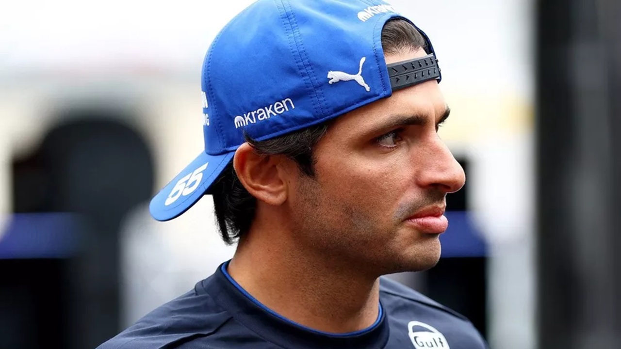 Carlos Sainz Dipastikan Absen dari Sesi Media di GP Brasil