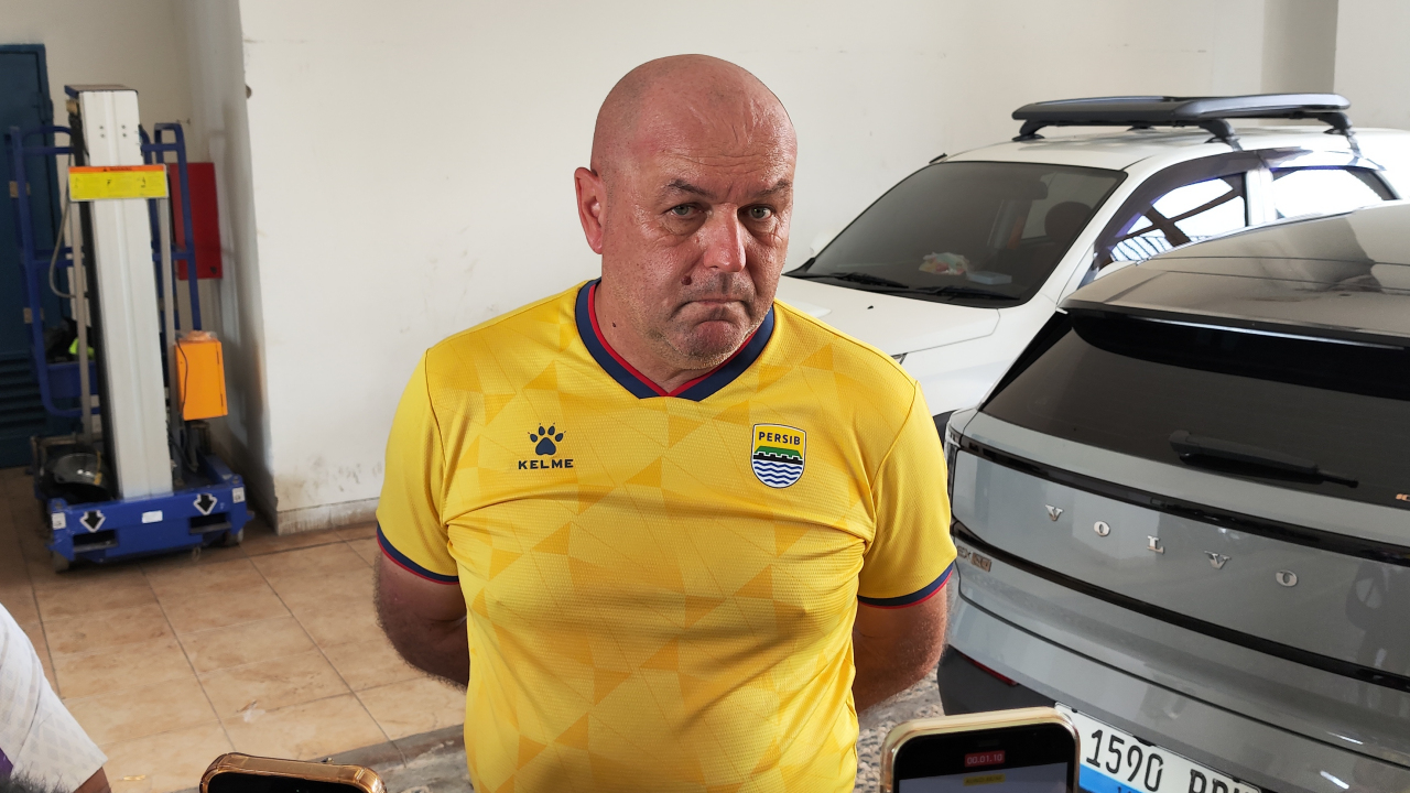 Pelatih Persib, Bojan Hodak