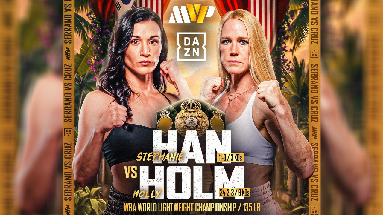 Holly Holm (kanan) dan Stephanie Han. (Foto: Fight TV)