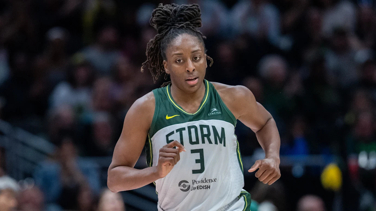 Nneka Ogwumike Gabung Project B di Tengah Ketidakpastian Tenaga Kerja WNBA