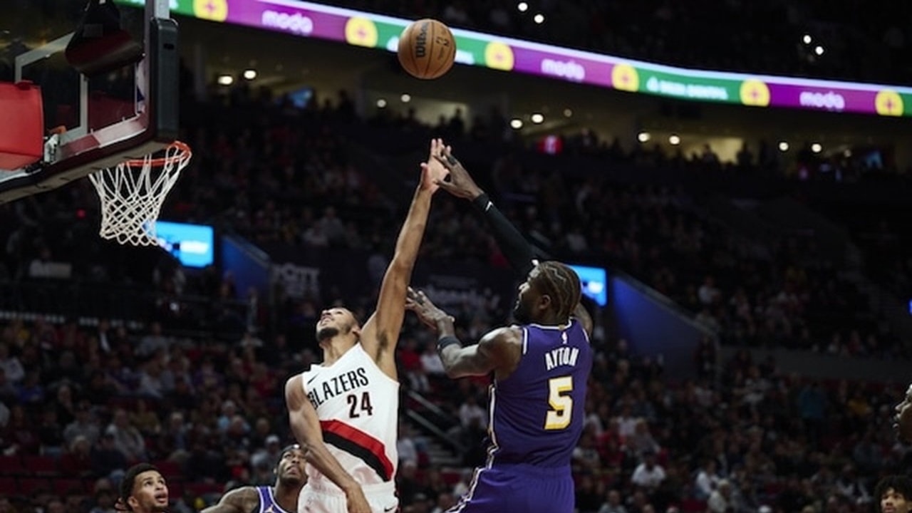 Deandre Ayton Ungkap Kunci Kebangkitan Lakers