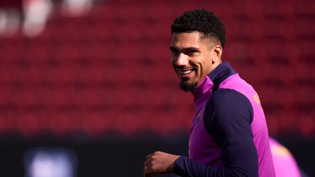 Ronald Araujo Senang Bisa Kembali Bermain di Camp Nou