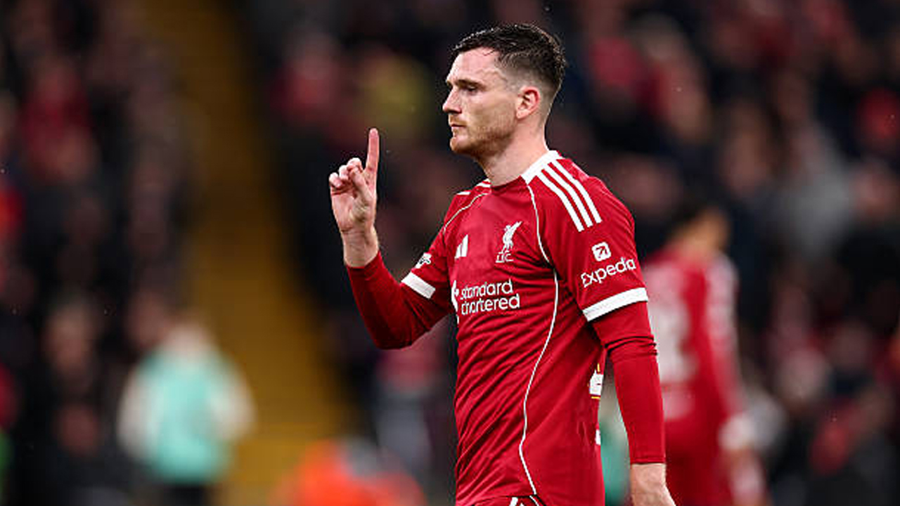 Tiga Laga dalam Seminggu, Arne Slot Khawatirkan Kebugaran Andy Robertson