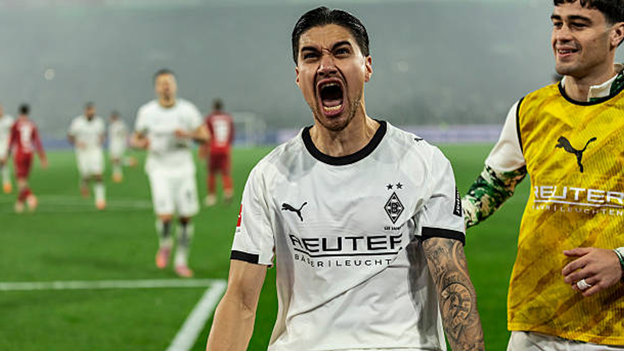 Cetak Gol Pertama di Bundesliga, Kevin Diks Lebih Pentingkan Kemenangan Tim