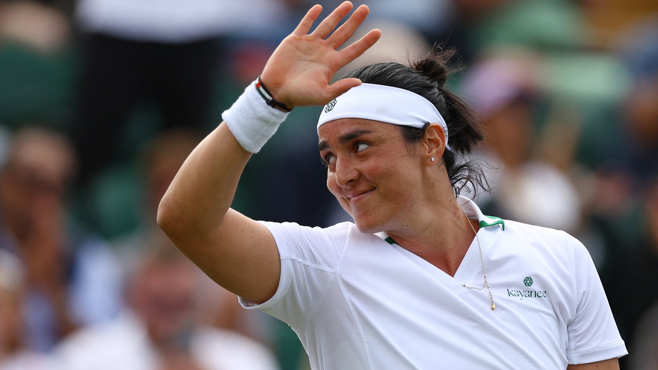 Berbadan Dua, Lapangan Tenis Harus Tunggu Ons Jabeur Lebih Lama