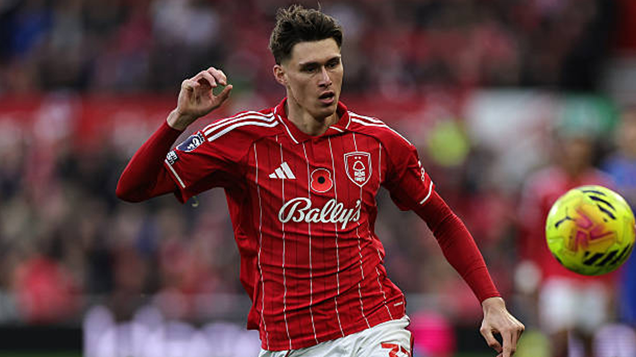 Suka Sepak Bola? Nicolo Savona Ajak Pemain Muda Hijrah ke Premier League