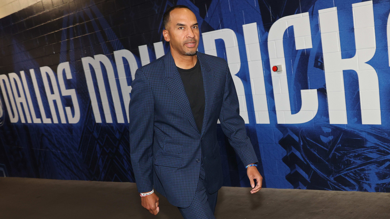 Pemecatan Nico Harrison terjadi setelah bulan-bulan ketidakpuasan dari penggemar Mavericks, yang sebagian besar disebabkan oleh pertukaran kontroversial Luka Doncic. (Foto: AP)