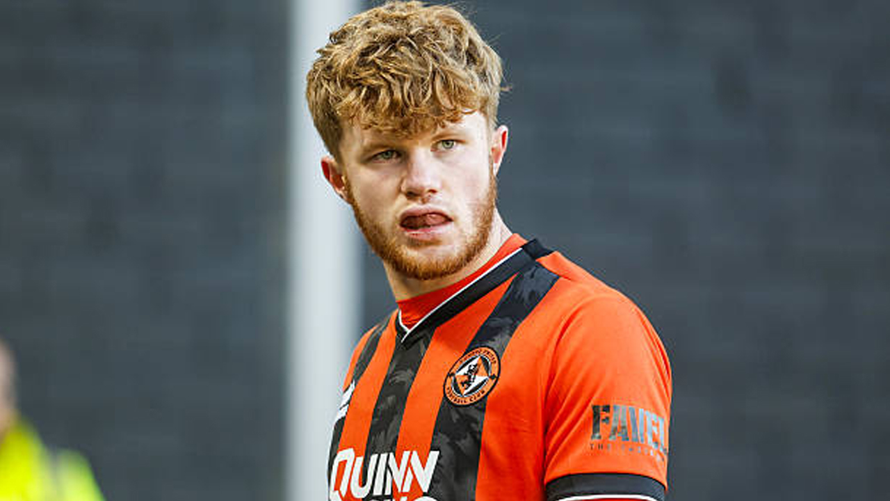 Fokus di Dundee United, Luca Stephenson Bantah Rumor Pulang ke Liverpool