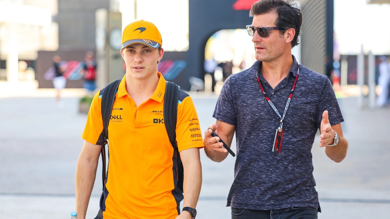 Oscar Piastri dan Mark Webber