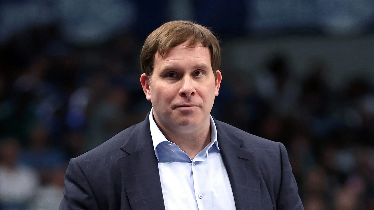 Patrick Dumont ungkap pesan mendalam usai pecat Nico Harrison.