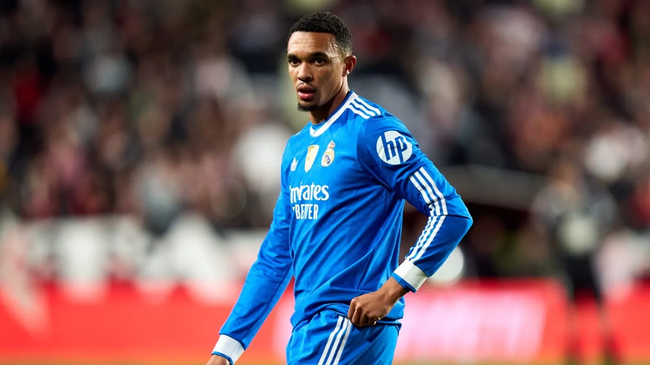 Real Madrid Terkejut Cara Alonso Mengelola Alexander-Arnold