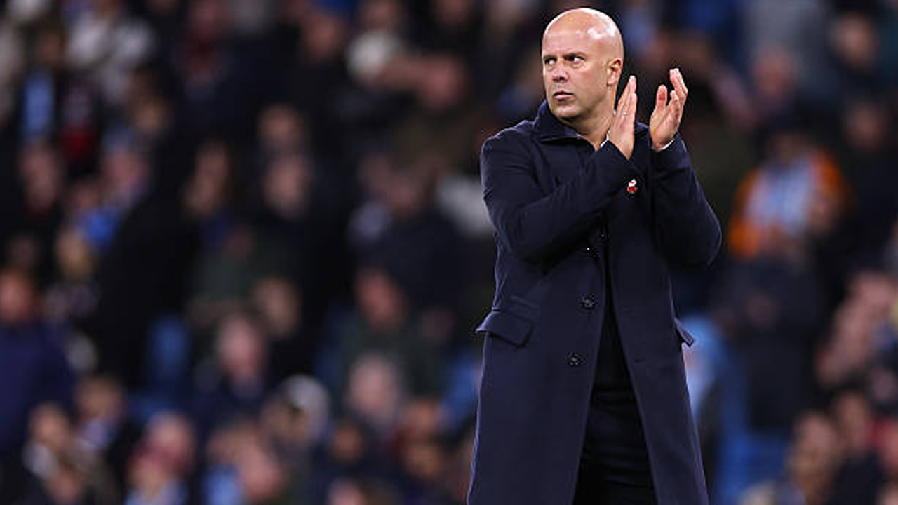 Usai Kekalahan Telak Liverpool, Roy Keane Pertanyakan Optimisme Arne Slot