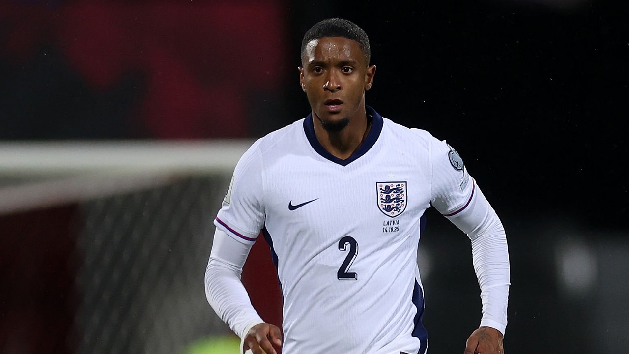 Bek timnas Inggris, Ezri Konsa, mengakui kehebatan Arsenal di bola mati