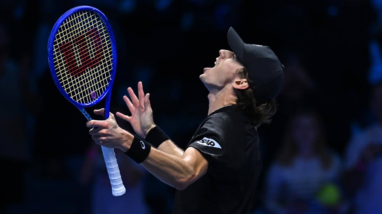 Tundukkan Taylor Fritz, Alex De Minaur Masih Miliki Peluang Di Turin