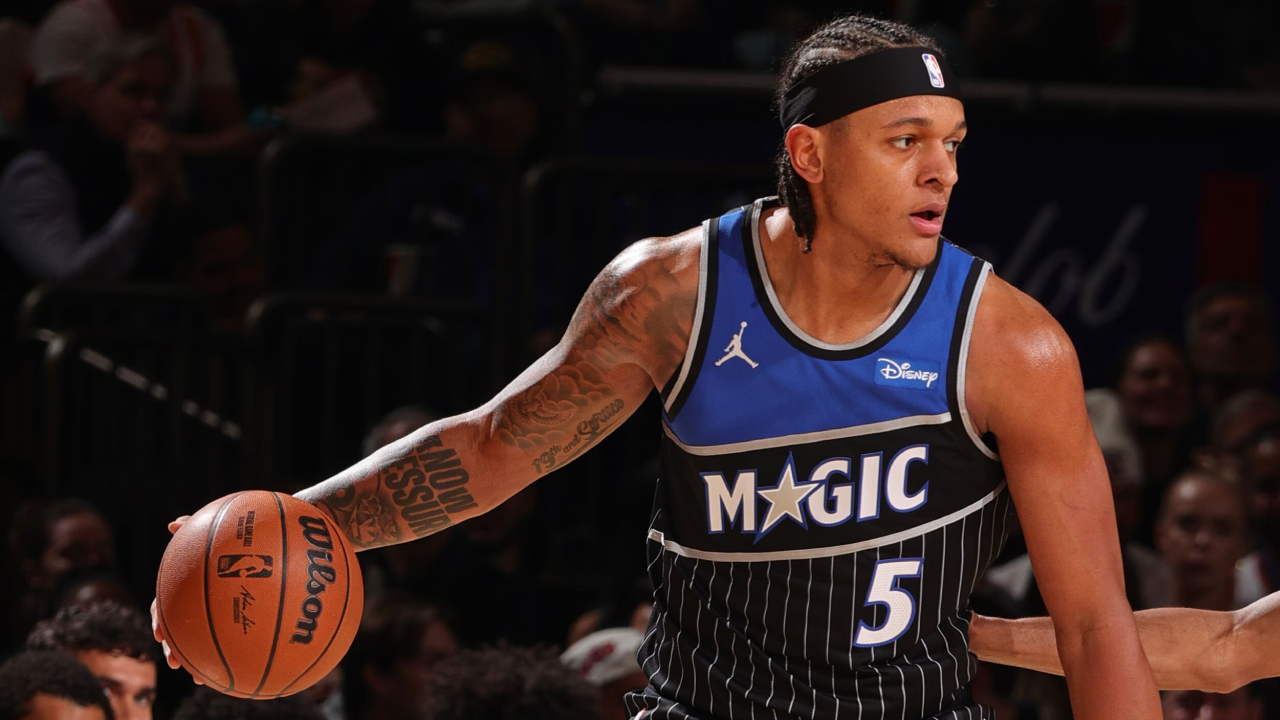 Paolo Banchero hanya bermain 12 menit, mencetak empat poin, dan meraih tiga rebound sebelum meninggalkan pertandingan. (Foto: AP)