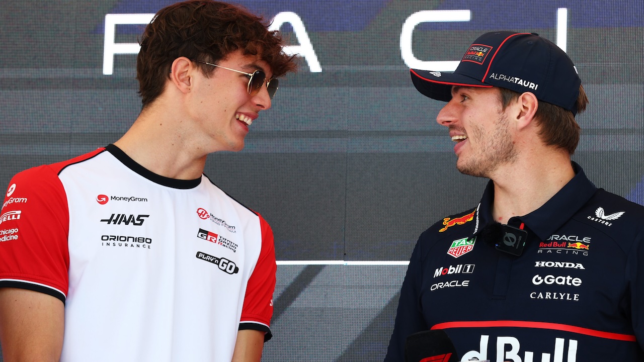 Oliver Bearman Akui Verstappen Jadi Standar Tertinggi di F1