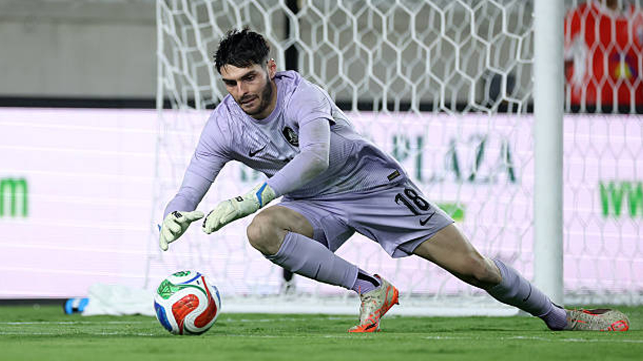 Kecewa Timnas Australia Gagal Menang, Patrick Beach Puas dengan Debutnya