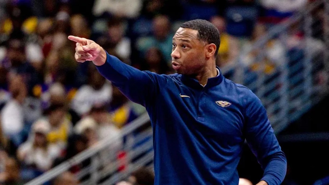 Willie Green Dipecat Usai Pelicans Miliki Rekor 2-10