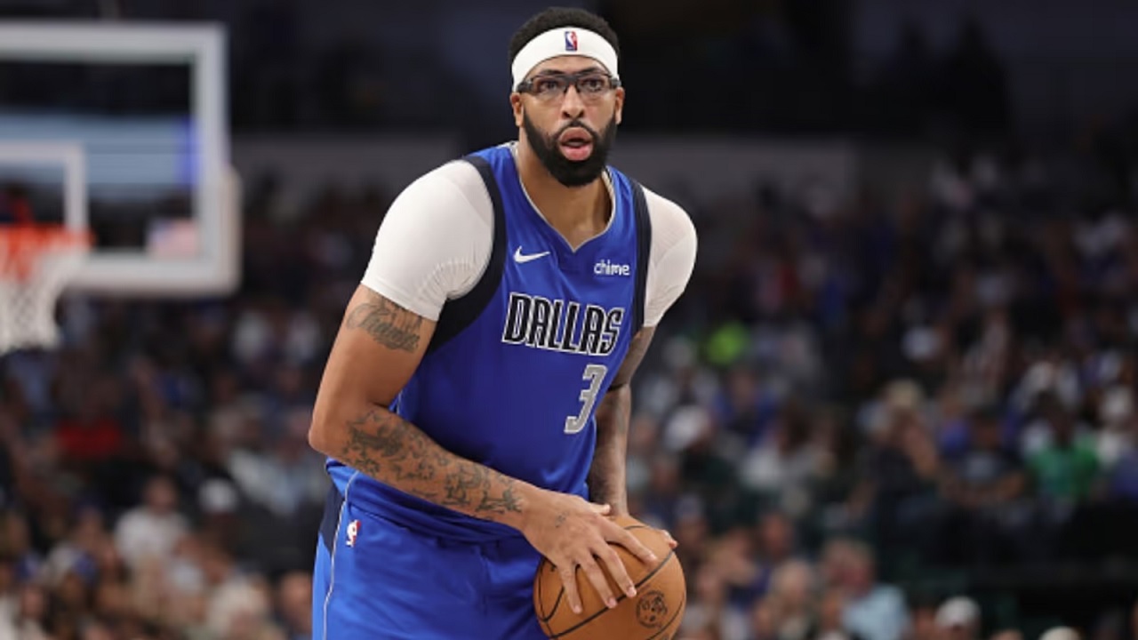Dallas Mavericks tunda tanggal comeback dari Anthony Davis.