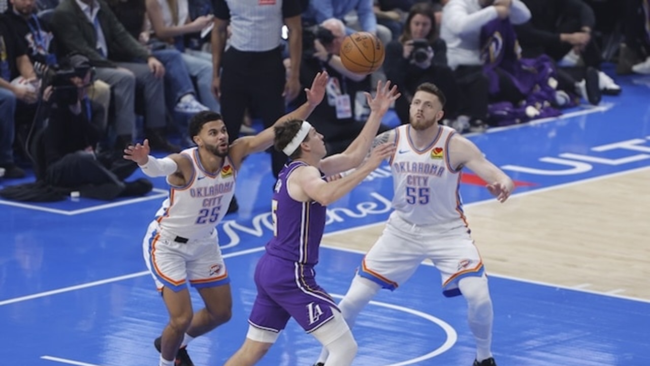 Austin Reaves Menepis Keraguan Orang Terhadap Deandre Ayton