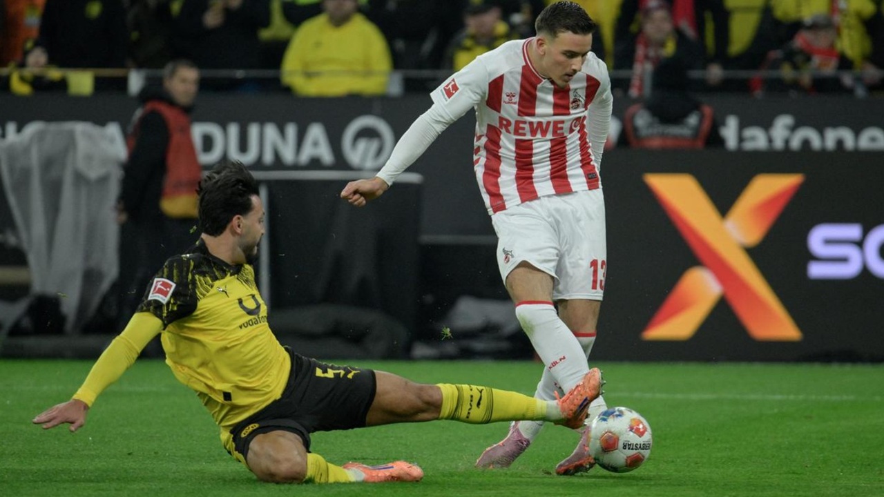Aksi Said El Mala Saat Membela FC KOln Melawan Borussia Dortmund (Sumber: AFP)