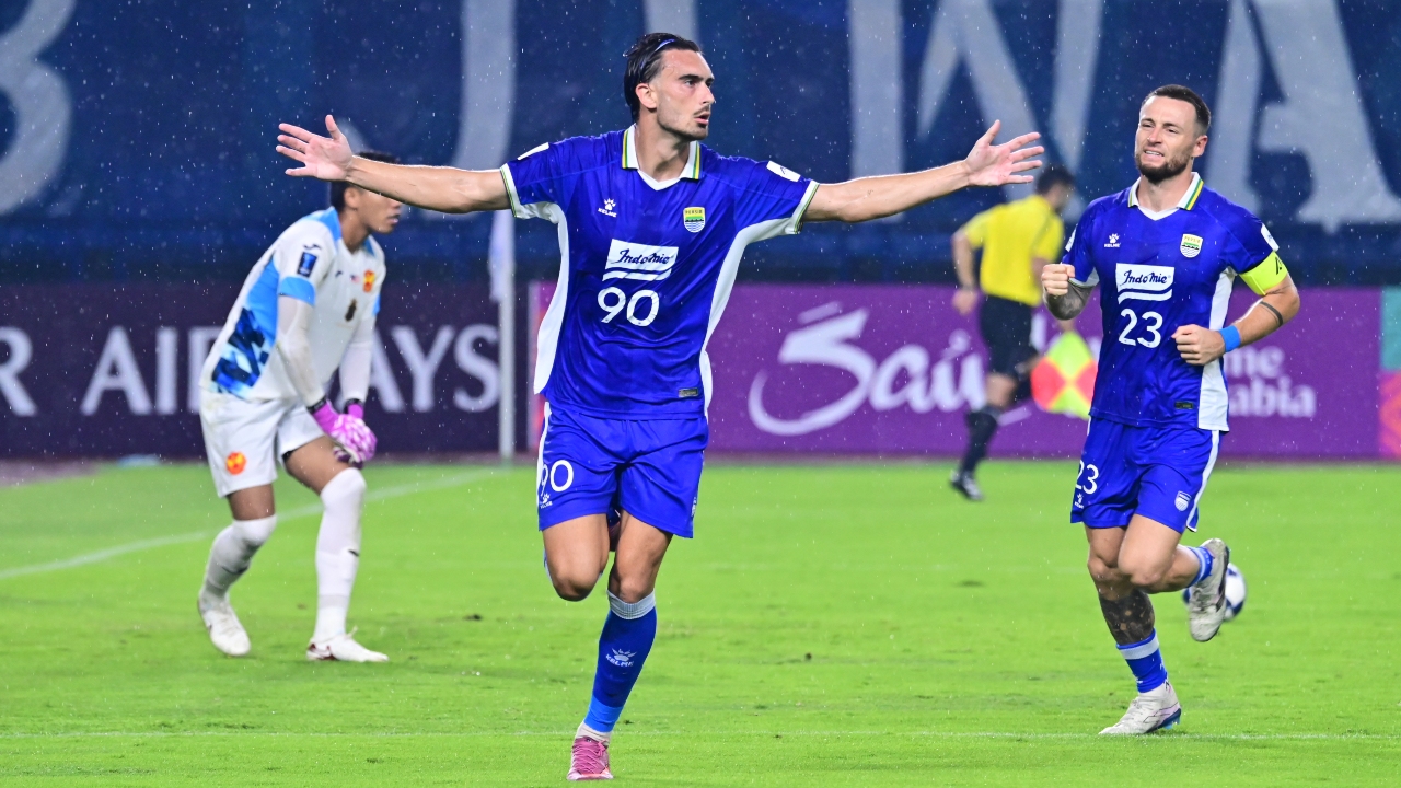 Striker Persib, Andrew Jung