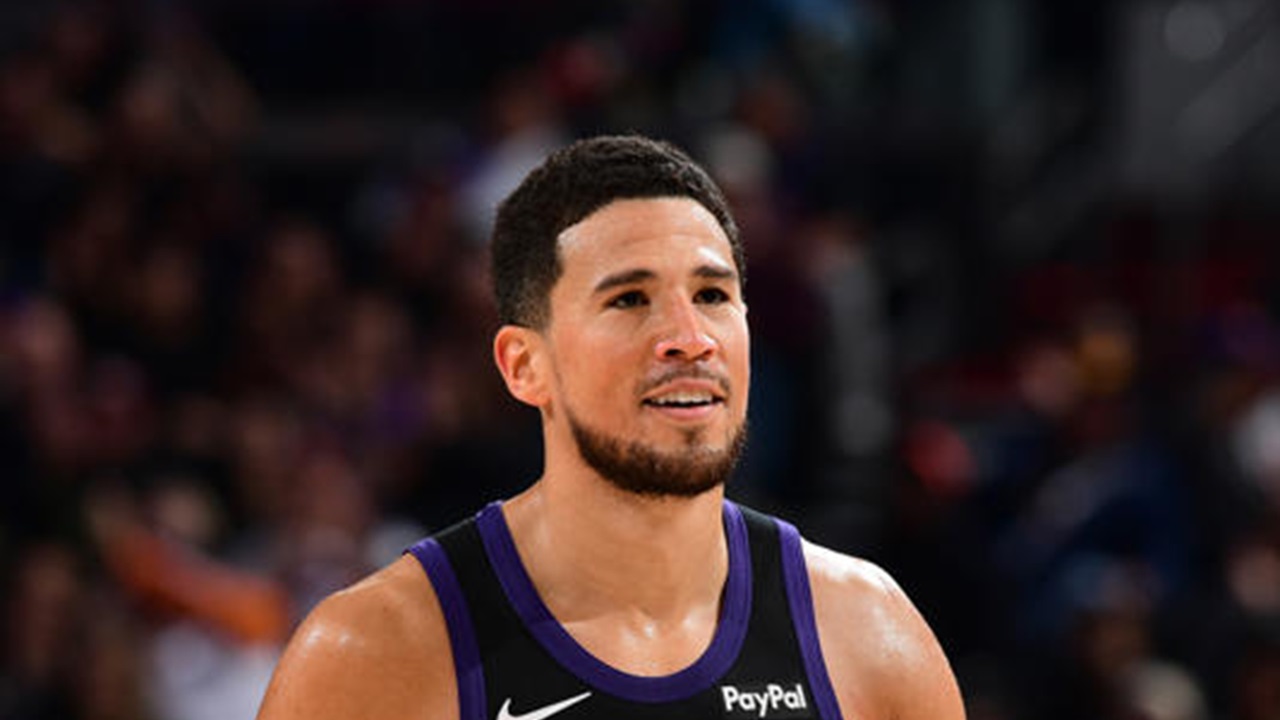 Devin Booker Komentari Performa Wasit saat Dikalahkan Hawks