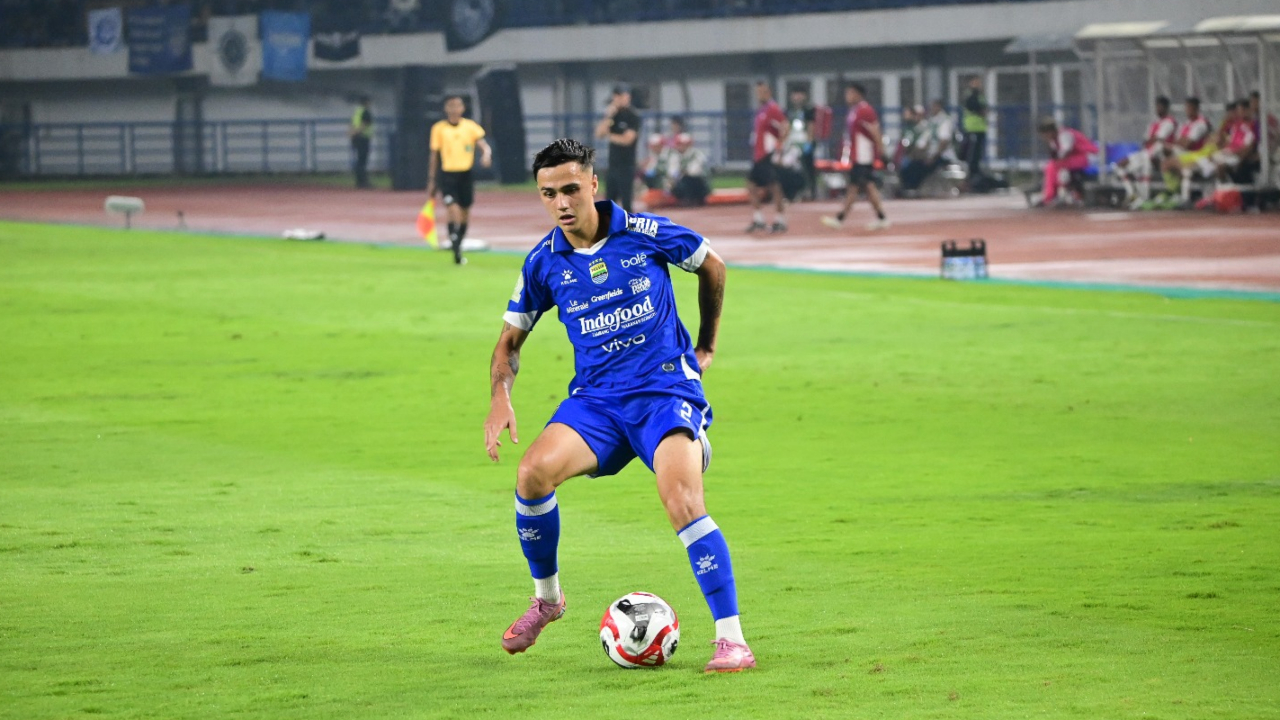 Wing back Persib, Eliano Reijnders