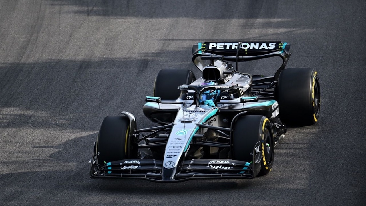 Mercedes, George Russell