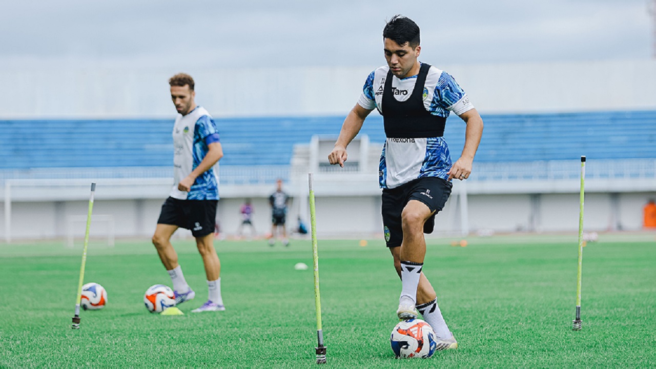 Gelandang PSIM Jogja, Pulga Vidal siap comeback di laga kontra Bhayangkara FC
