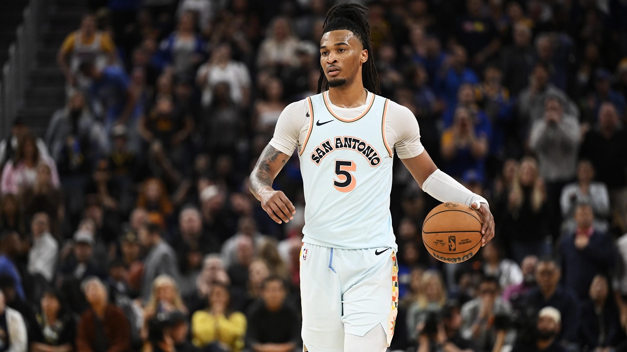 Cedera panggul paksa Stephon Castle menepi 1-2 pekan.