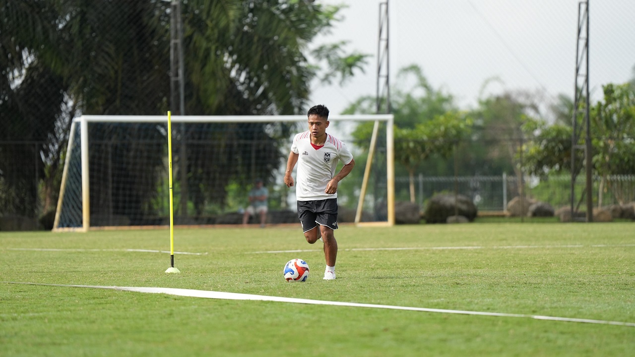 Pemain bertahan Malut United FC, Fredyan Wahyu mulai berlatih