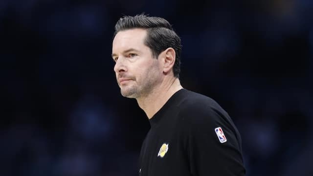 JJ Redick Minta Lakers Bermain Lebih Bertahan di Babak Kedua