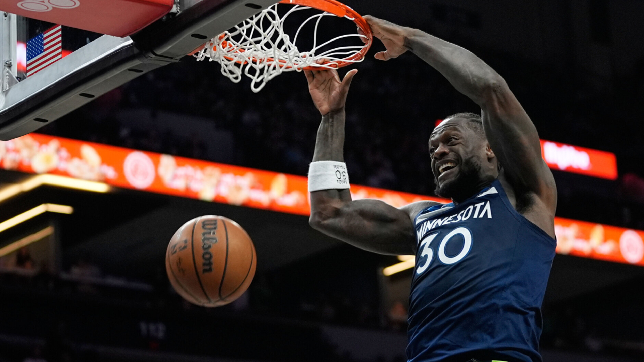 Julius Randle mencetak 32 poin saat Minnesota Timberwolves mengalahkan Washington Wizards 120-109 pada Rabu (19/11). (Foto: AP)